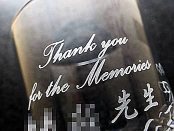 ƐSC̐搶֑郍bNOX̑ʂɒuThank you for the memoriesA搶ṽN[YAbv摜