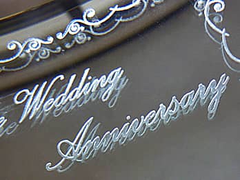 LOjp̃ubN^ʐ^Ă̋ɒuWedding AnniversaryṽN[YAbv摜